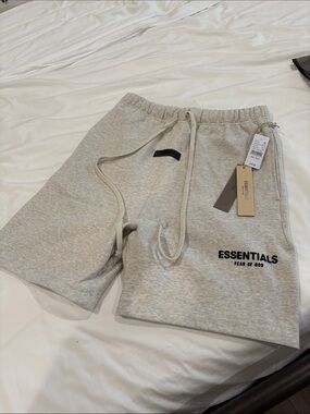 Essentials Fear of God Sweat Shorts